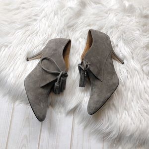 Bettye Muller Roxy Oxford Pumps Tassels size 10